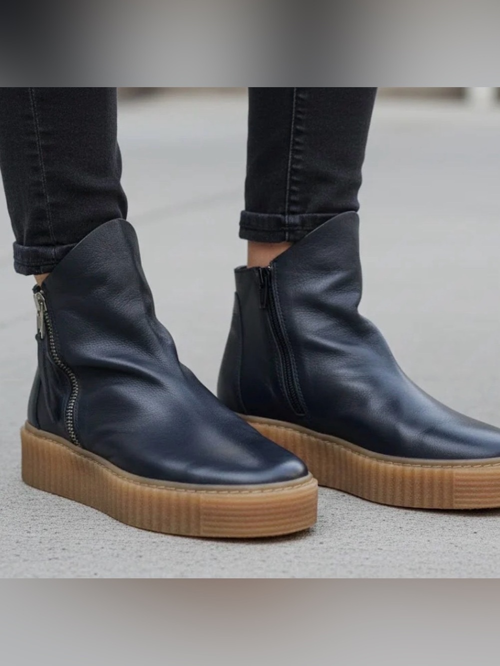 $209 ERIC MICHAEL ZELDA WOMEN'S BOOT in Navy